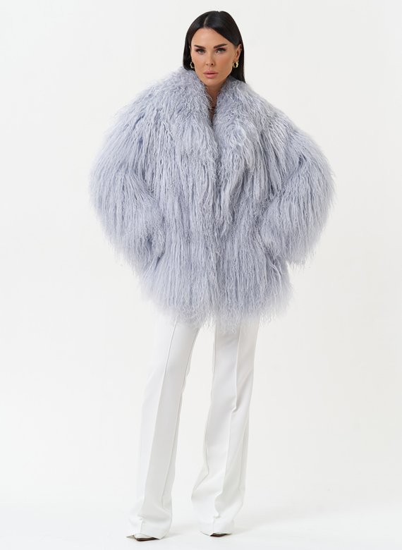 Женская шуба из меха ламы