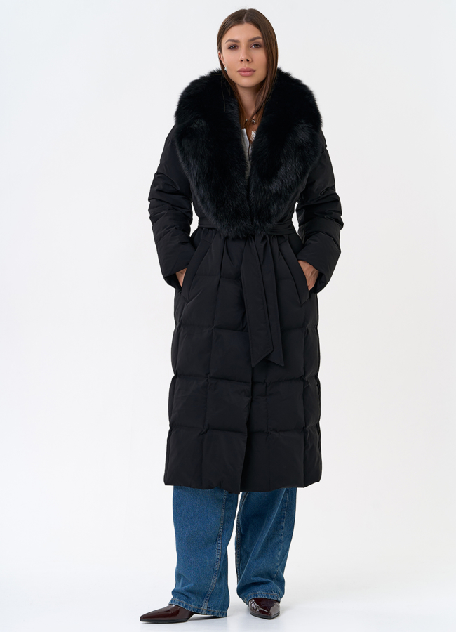 Женский пуховик с воротником из меха песца в черном цвете модель № 31416 в рассрочку