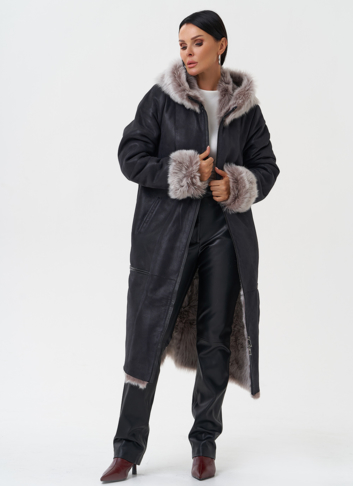 Дубленка с отделкой из тосканы с капюшоном