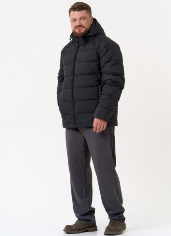 Мужской пуховик черного цвета с капюшоном
