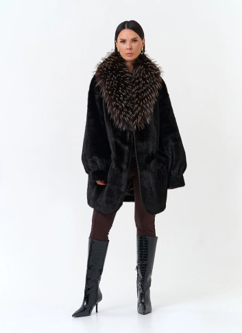 Женская шуба из эко меха фото