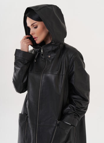 Кожаный плащ с капюшоном