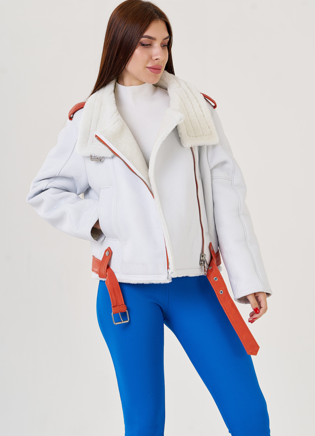 Женская дубленка белого цвета модель № 23355 универмаг малина