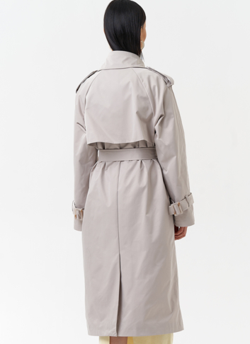 Женский плащ с английским воротником