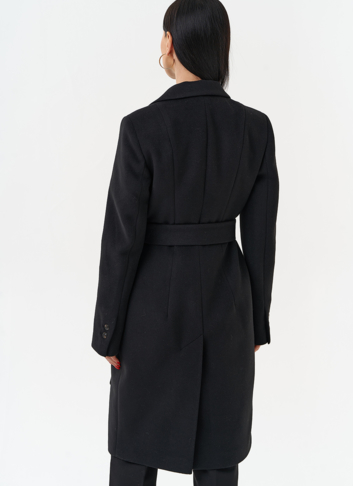 Женское двубортное пальто с поясом