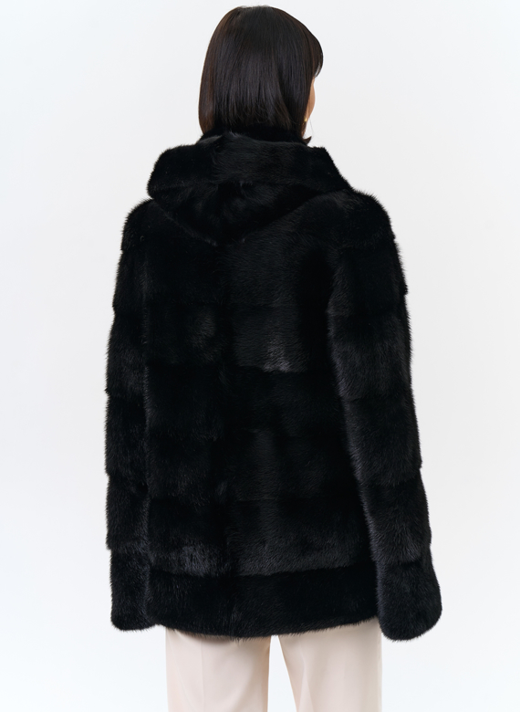Укороченная норковая шуба черного цвета 2 в 1