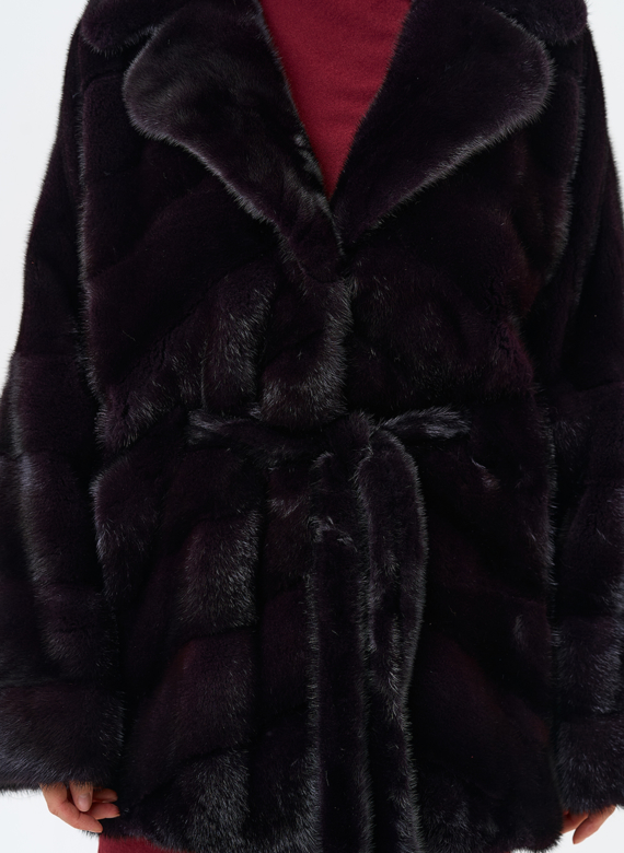 Шуба из меха норки с английским воротником