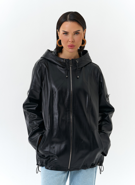Женская куртка из натуральной кожи с капюшоном