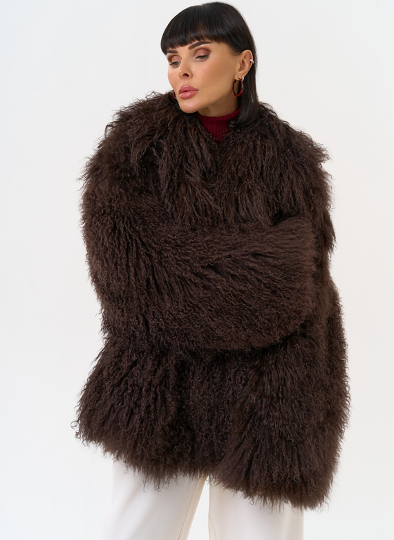 Женская шуба из меха ламы