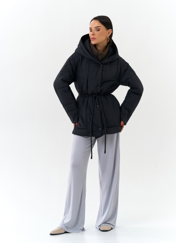 Женская куртка с контрастным воротником