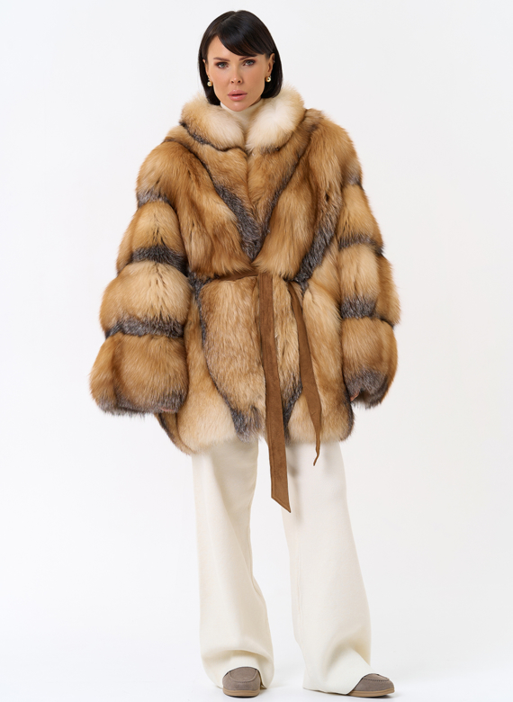 Шуба из лисы свободного кроя