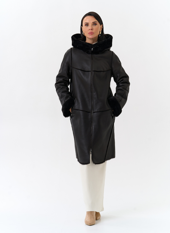 Женская натуральная дубленка с капюшоном