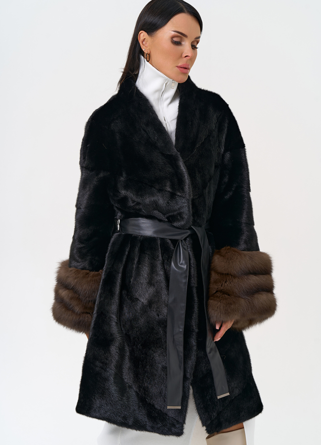 Норковая шуба с манжетами из меха куницы модель № 31200 универмаг малина