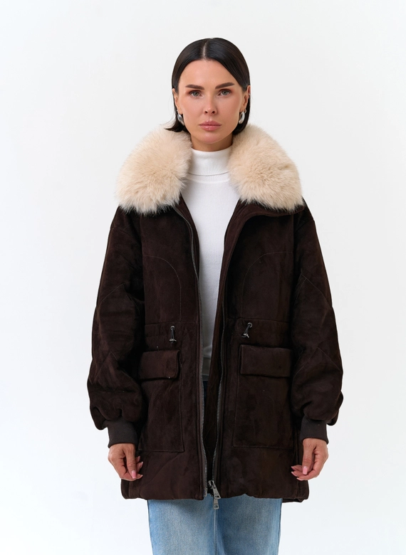 Женское полупальто из натуральной замши с воротником из меха песца фото