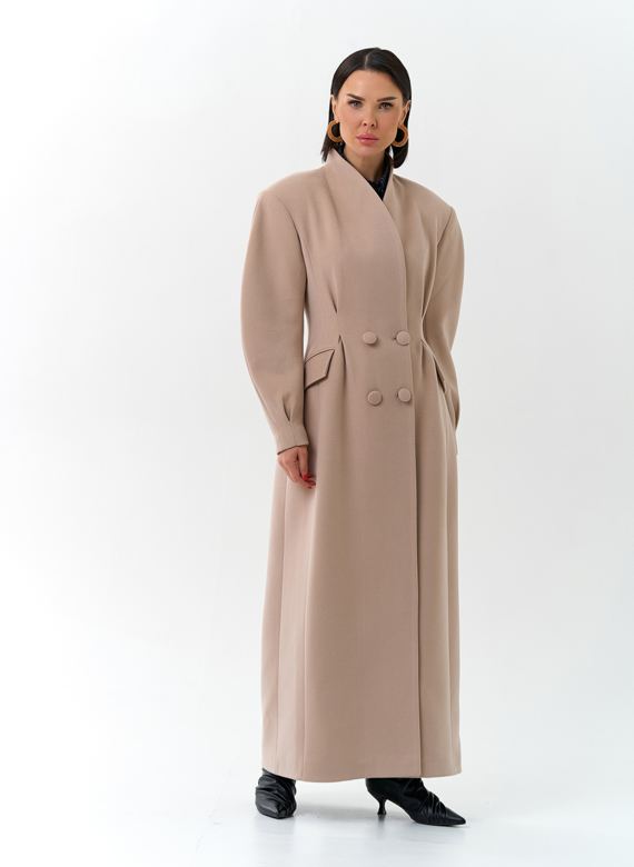Женское длинное пальто с акцентными рукавами