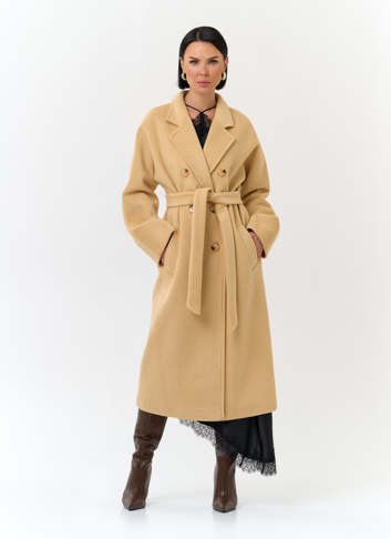 Женское пальто с поясом