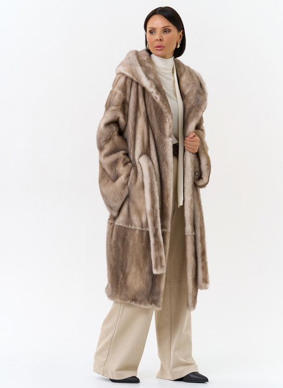 Женская шуба из меха норки с капюшоном