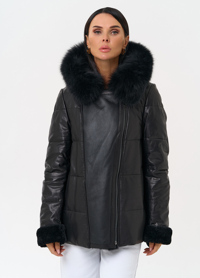 Короткий пуховик из натуральной кожи с капюшоном модель № 31374 универмаг малина