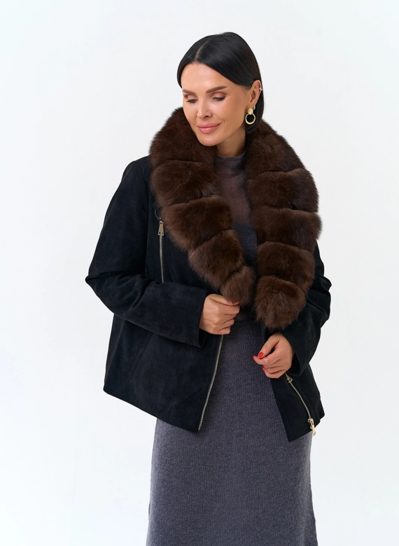 Женская куртка из эко замши фото
