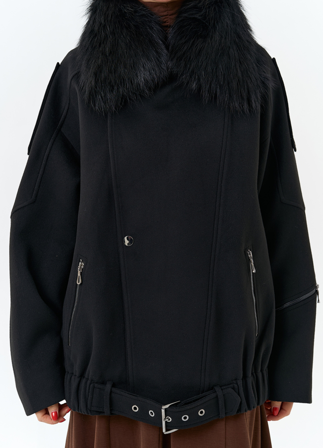 Женское укороченное пальто с отделкой из меха лисы модель № 32782 универмаг малина