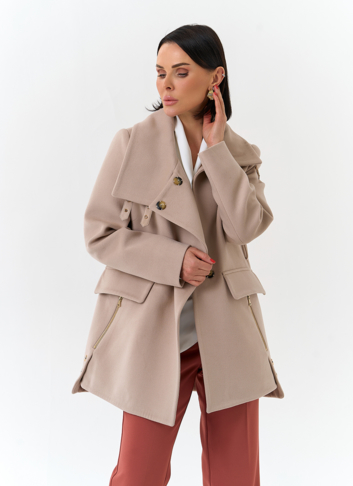 Женское укороченное пальто с воротником стойкой