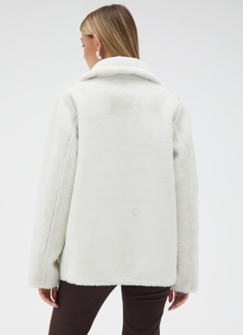 Женская двухсторонняя дубленка из эко кожи с английским воротником