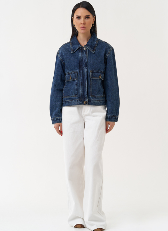 Женская джинсовая куртка синего цвета