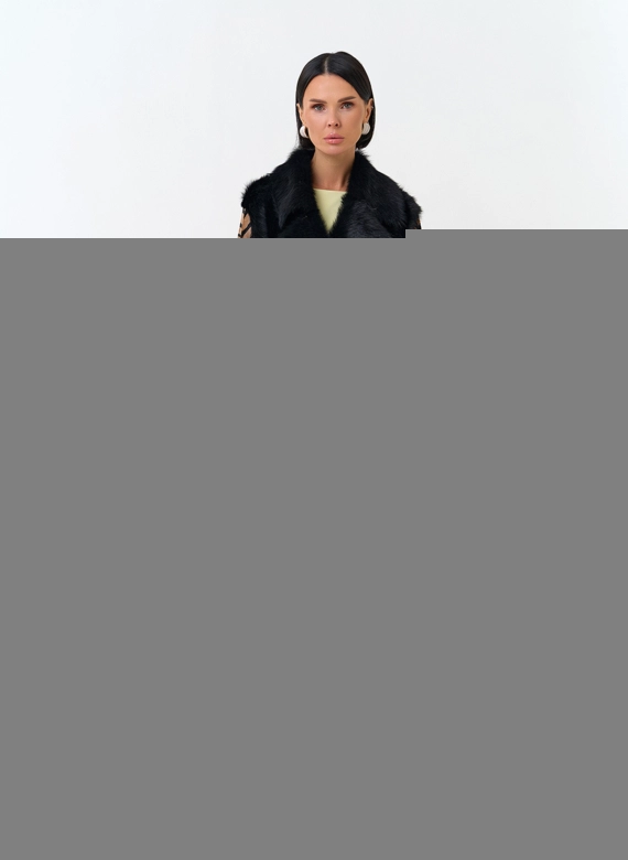 Женская двухсторонняя дубленка из натурального меха фото