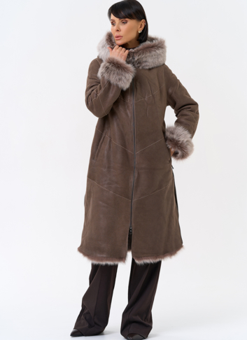 Женская натуральная дубленка с капюшоном Женская натуральная дубленка с капюшоном